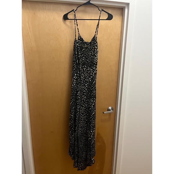 O’Neill Jumpsuit in black floral pattern - Picture 2 of 3